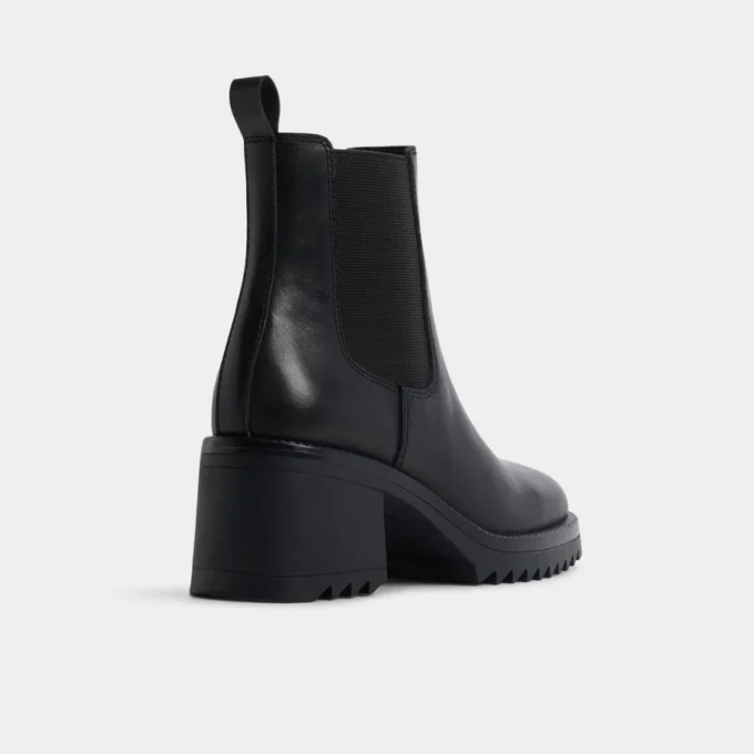 Anneliese Chelsea boot, Lug sole