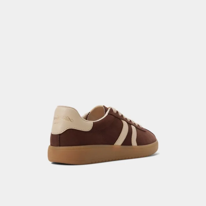 Chicsneaker Low top sneaker, Cup sole Chicsneaker Low top sneaker, Cup sole