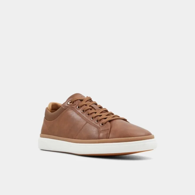 Finespec Low top sneaker, Cup sole