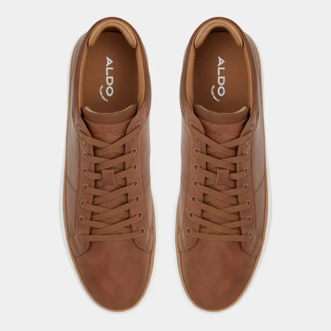 Finespec Low top sneaker, Cup sole