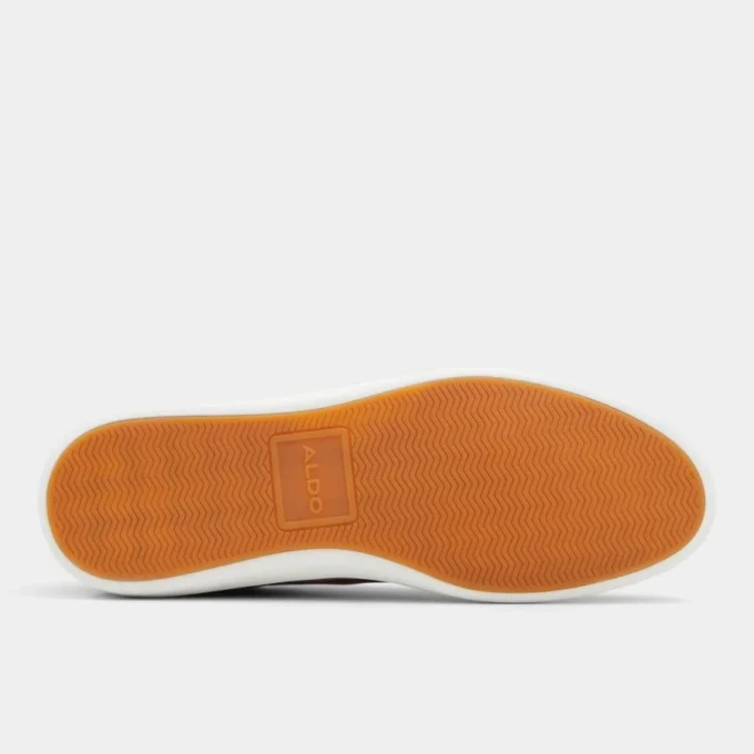 Finespec Low top sneaker, Cup sole